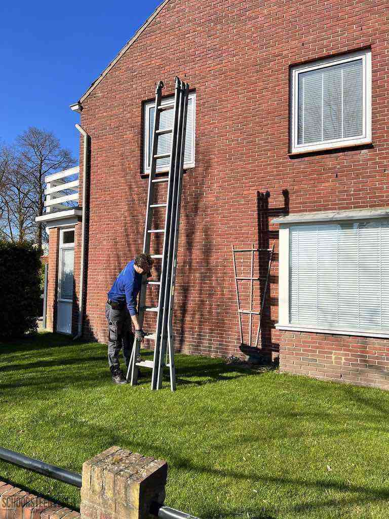 Almere schoorsteenveger huis ladder